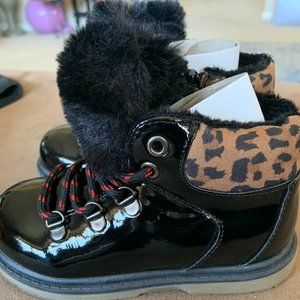 NWT SPROX Heidi II faux fur boot